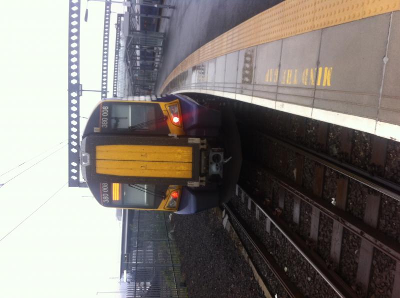 Photo of Faulty destination on 380008 at Gourock 2/5/15