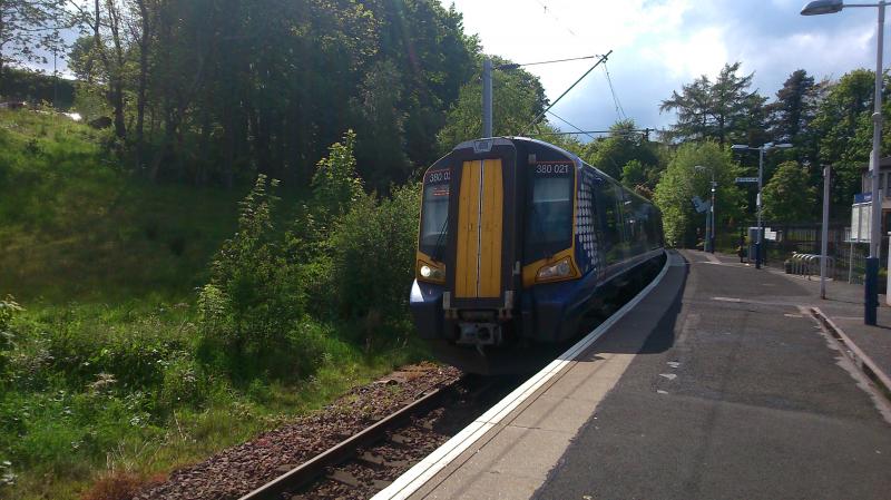Photo of 380 021 At Inverkip 