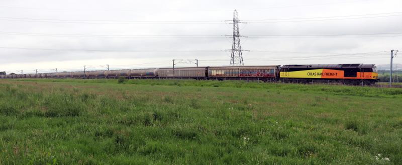 Photo of 66096 at Kirknewton