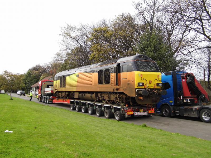 Photo of 67023 removal from Craigentinny by road 250423