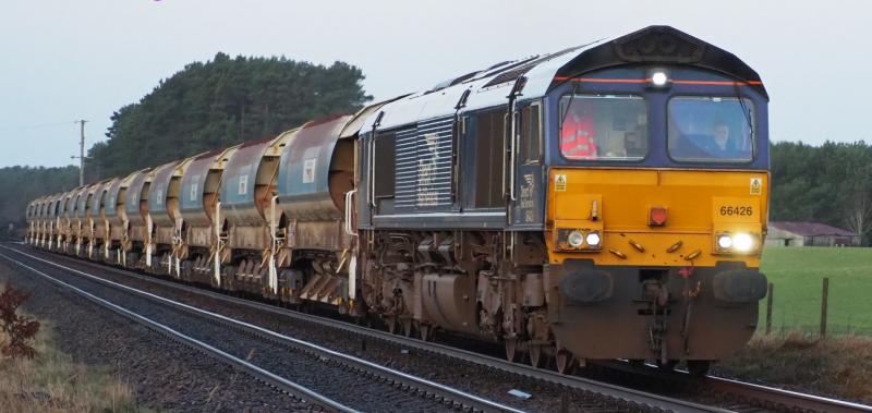 Photo of 66426 on 15 Autoballasters for MoncrieffTunnel