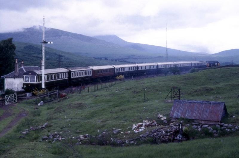 Photo of Royal Scotsman departing Bridge of Orchy 1985