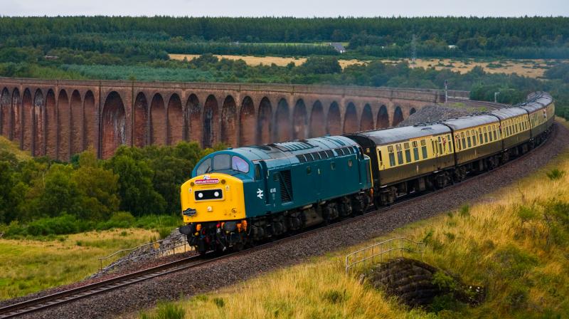 Photo of 40145 crosses Culloden Viaduct